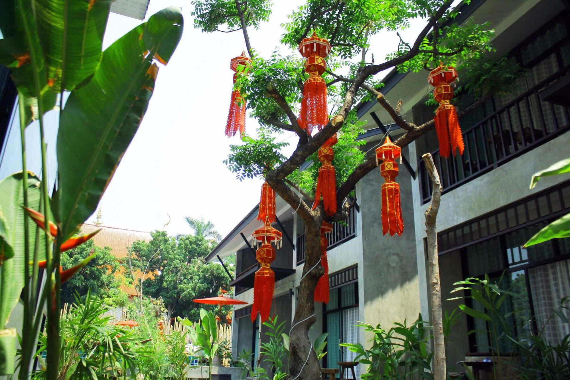 Nawa Sheeva Hotel Chiang Mai Exterior photo