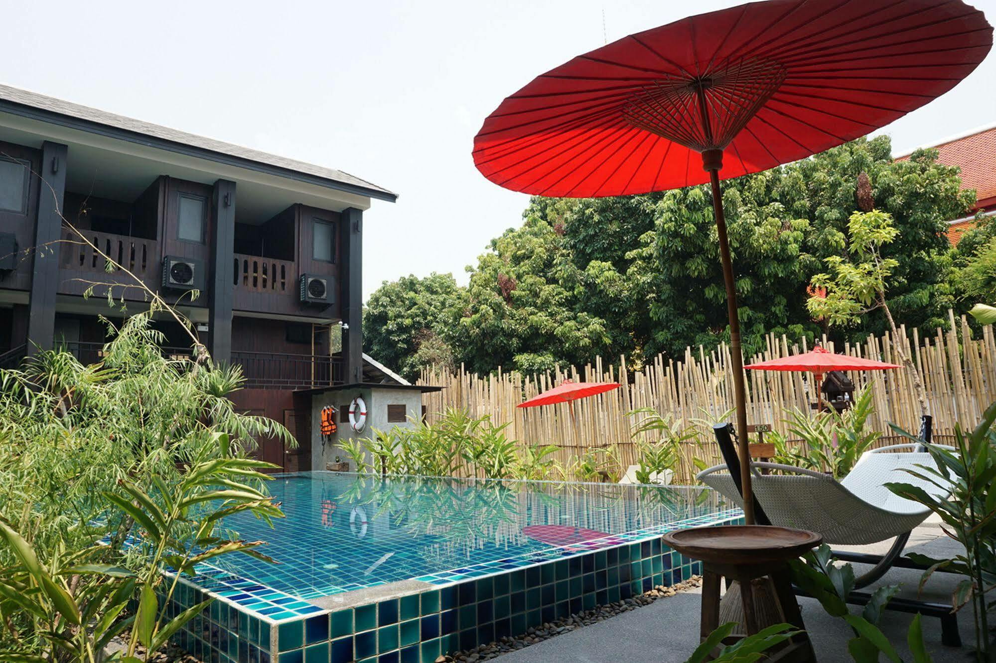 Nawa Sheeva Hotel Chiang Mai Exterior photo