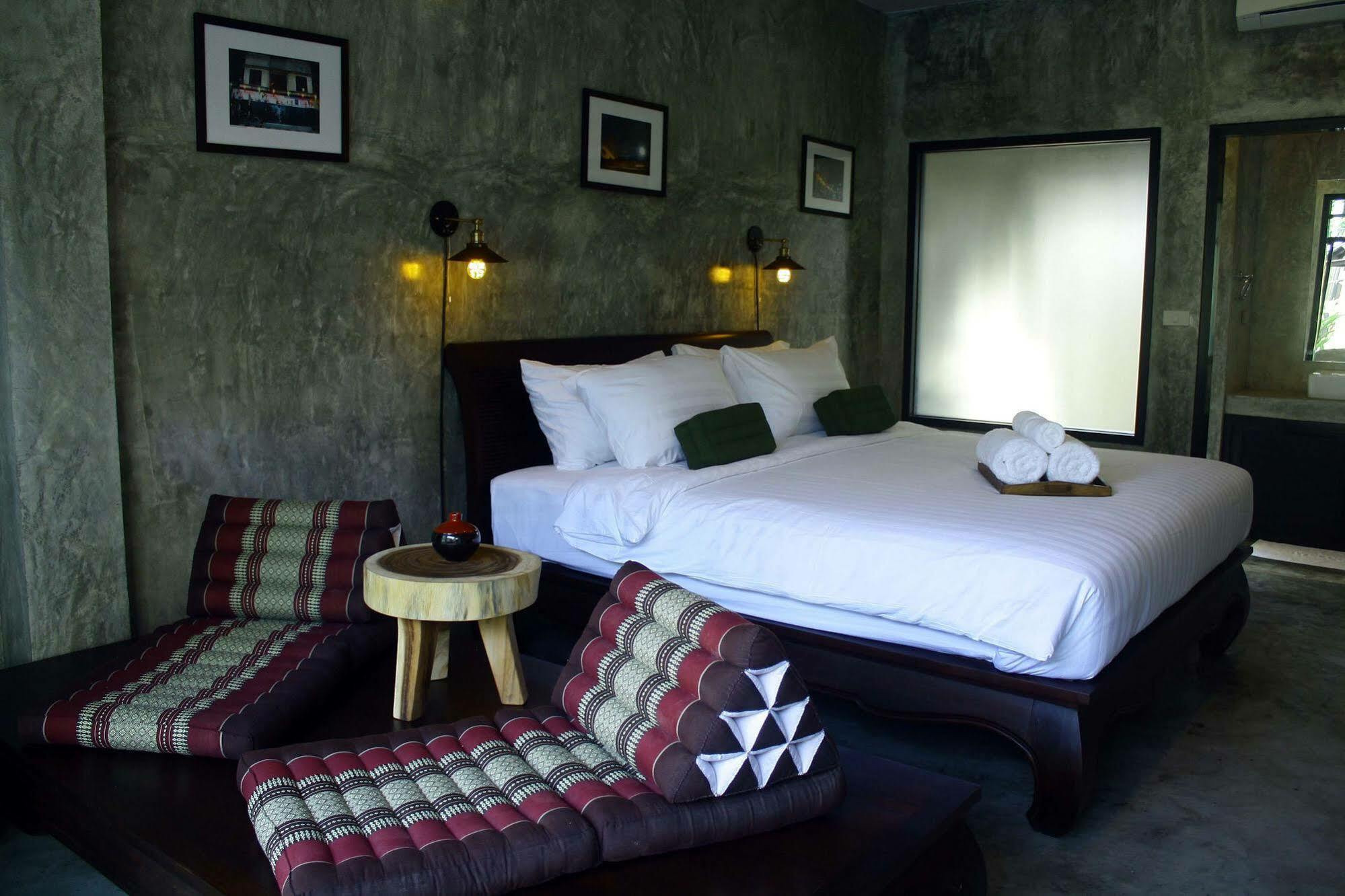 Nawa Sheeva Hotel Chiang Mai Exterior photo